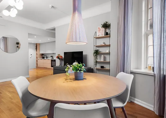 Modern Apartment - Luxury Neighborhood - 4 Pax