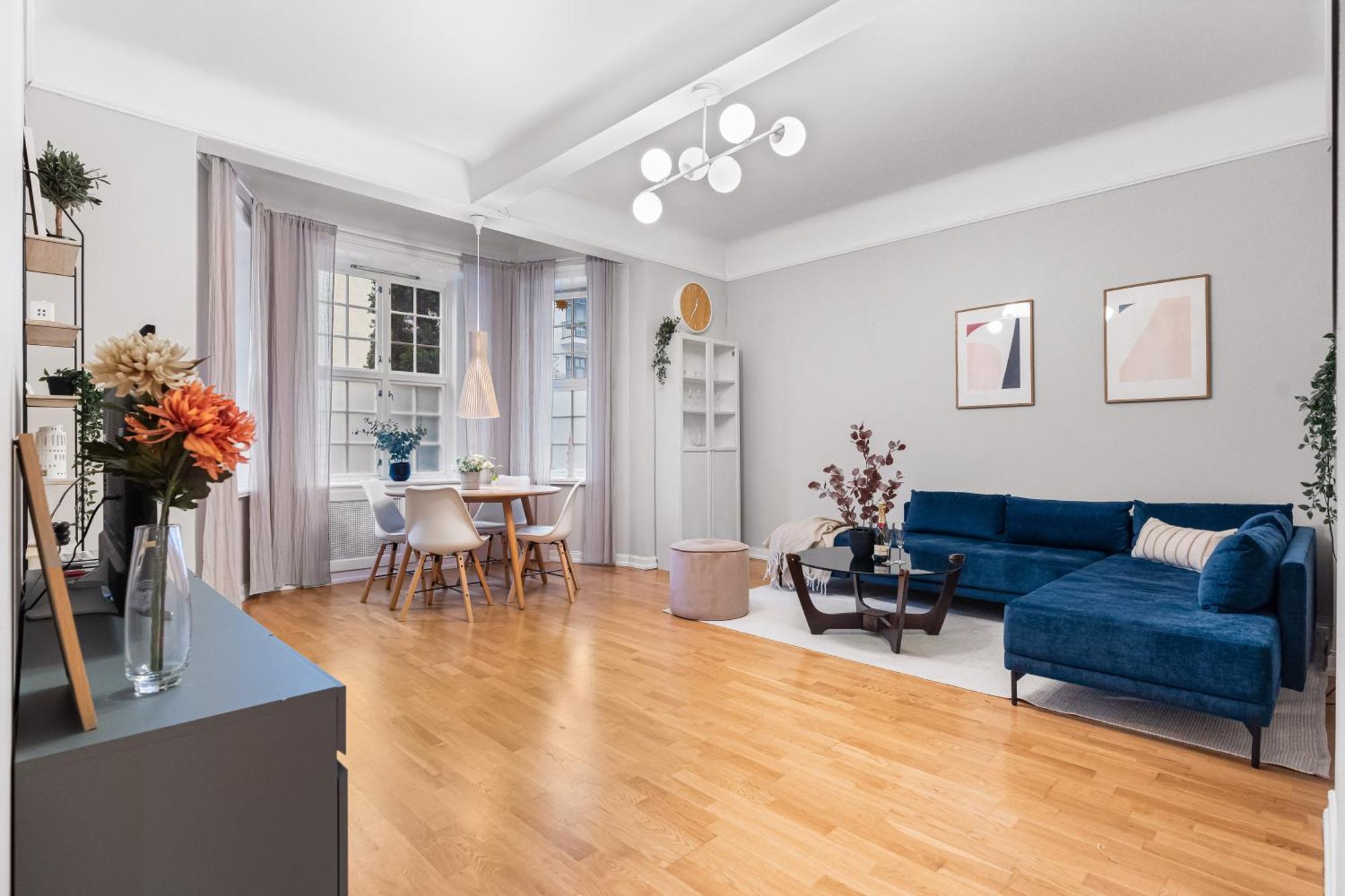 Modern - Luxury Neighborhood - 4 Pax